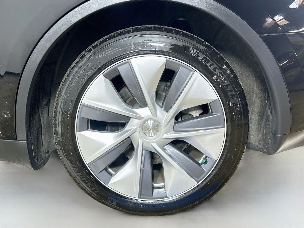 2023 Tesla Model Y Long Range HW4 Willowbrook IL