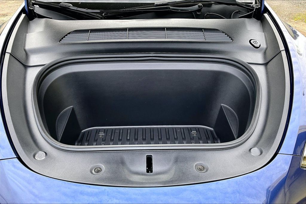 2023 Tesla Model Y Long Range OR