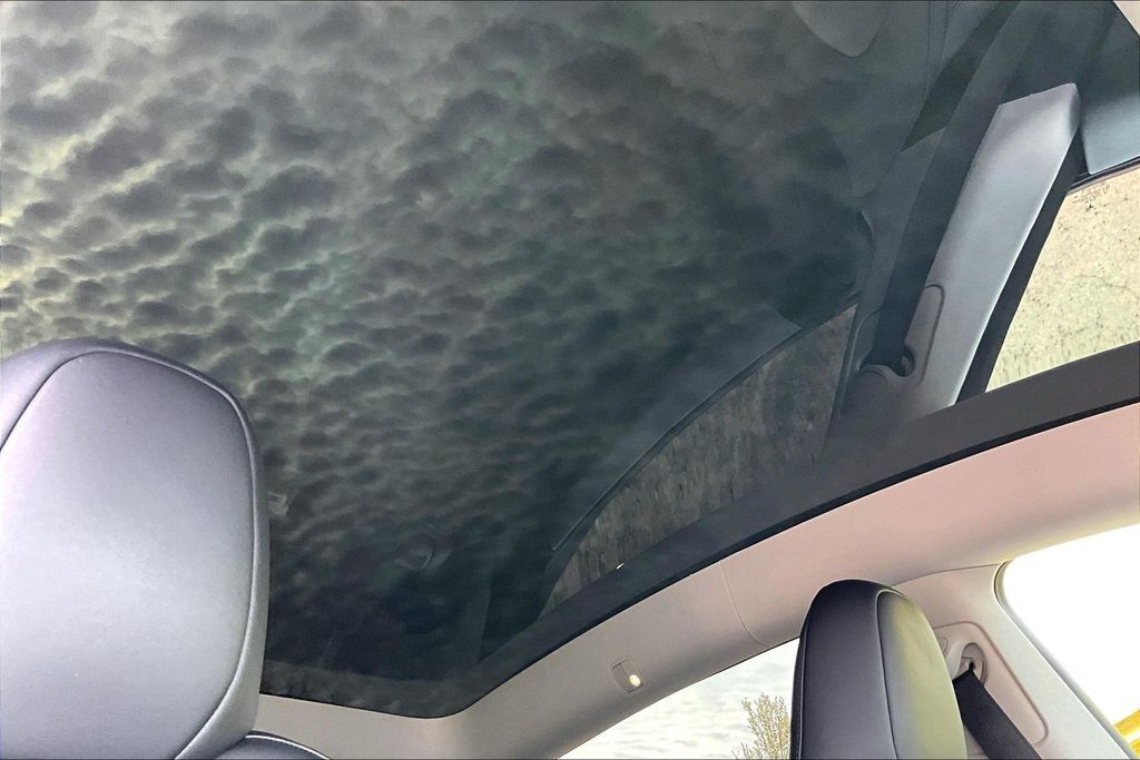 2023 Tesla Model Y Long Range OR