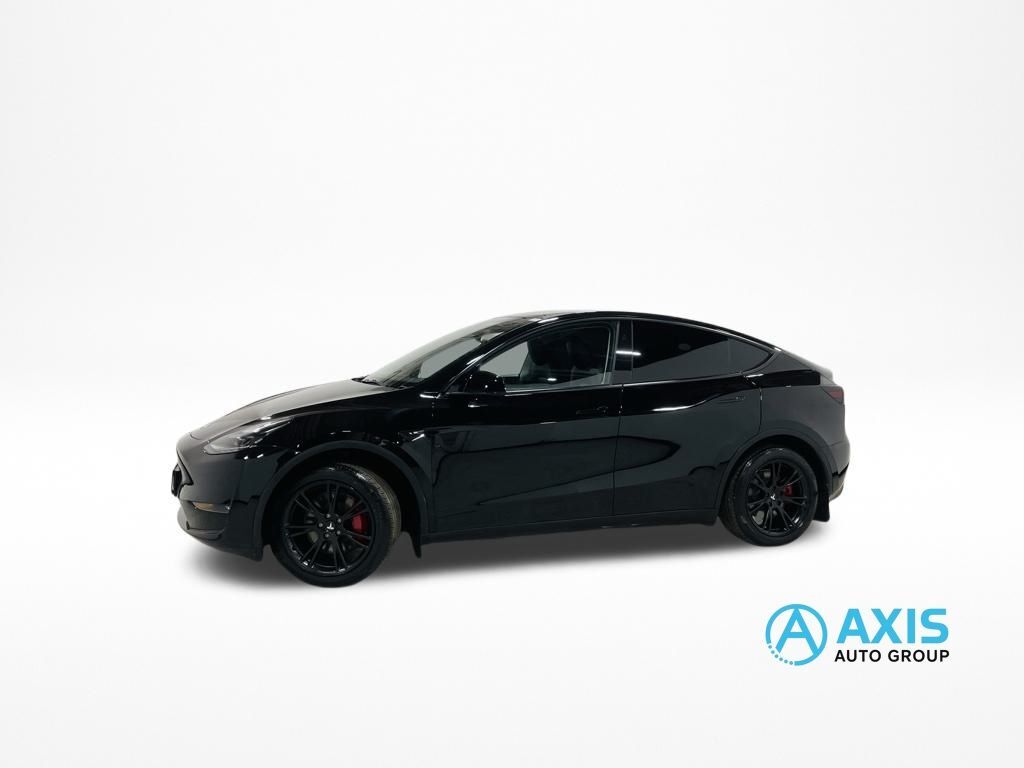 2023 Tesla Model Y Long Range's photo