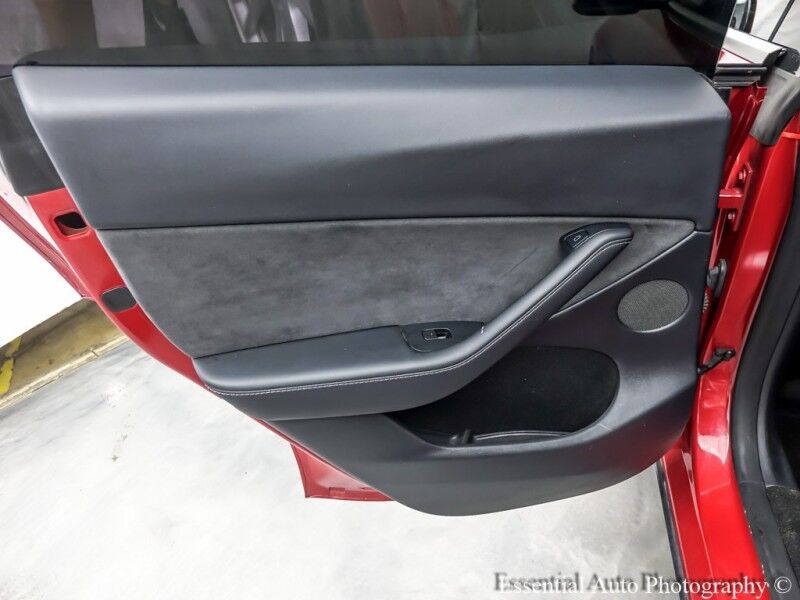 2023 Tesla Model Y Long Range PRICE INCLUDES $4000 IRS TAX CREDIT!! YOU MUST QUALIFY!! Willowbrook IL