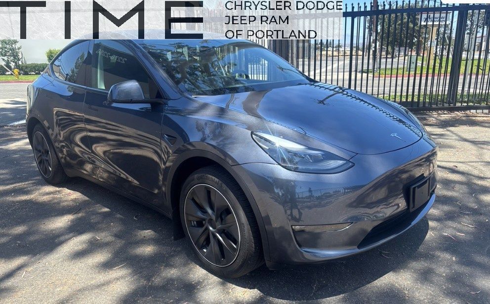 2023 Tesla Model Y Long Range