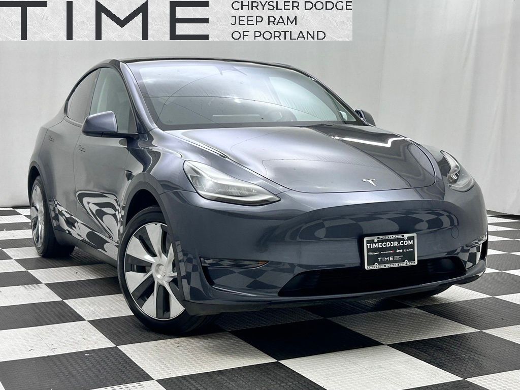 2023 Tesla Model Y Long Range