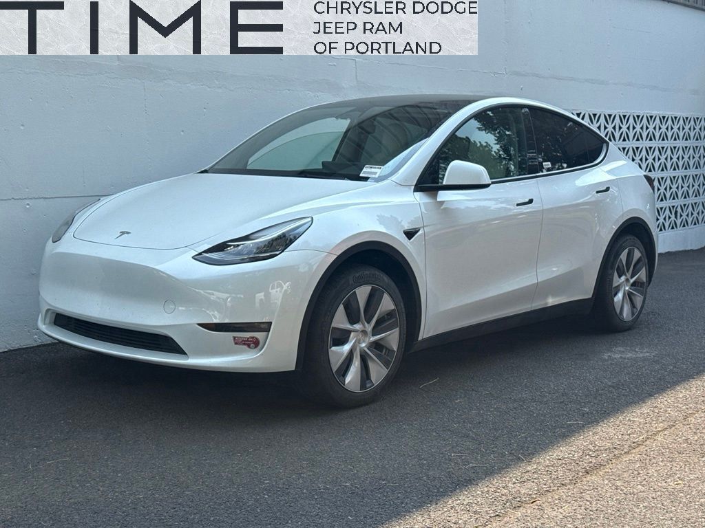 2023 Tesla Model Y Long Range