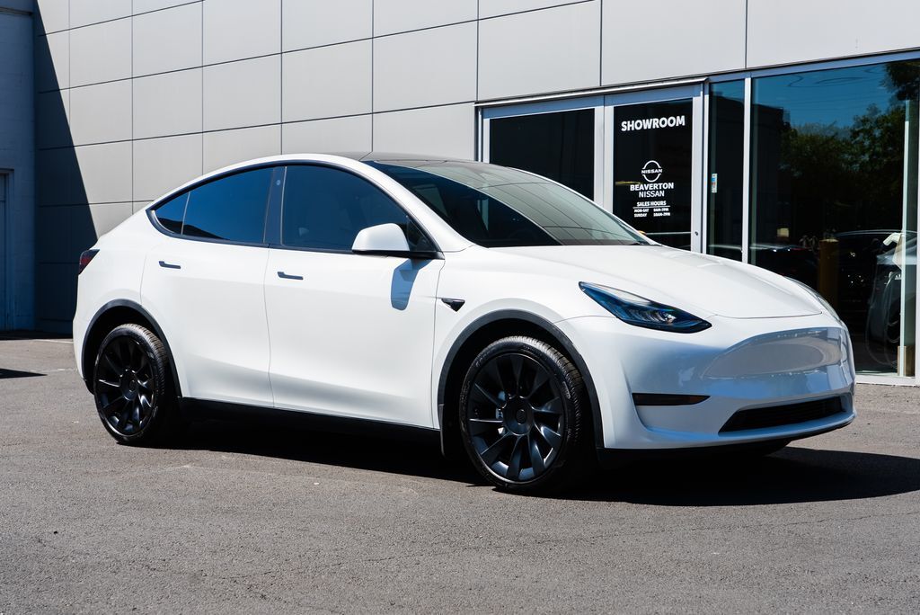2023 Tesla Model Y Long Range