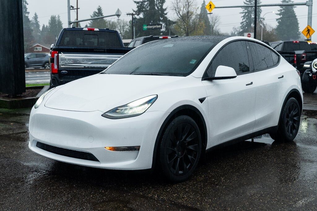 2023 Tesla Model Y Long Range Milwaukie OR