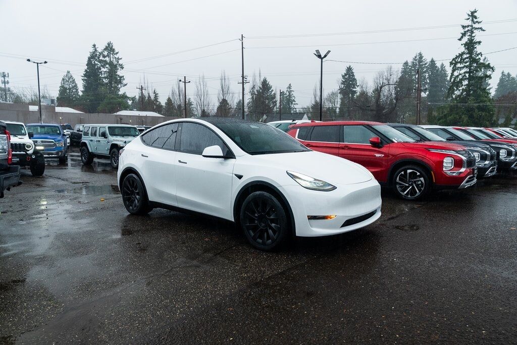 2023 Tesla Model Y Long Range Milwaukie OR