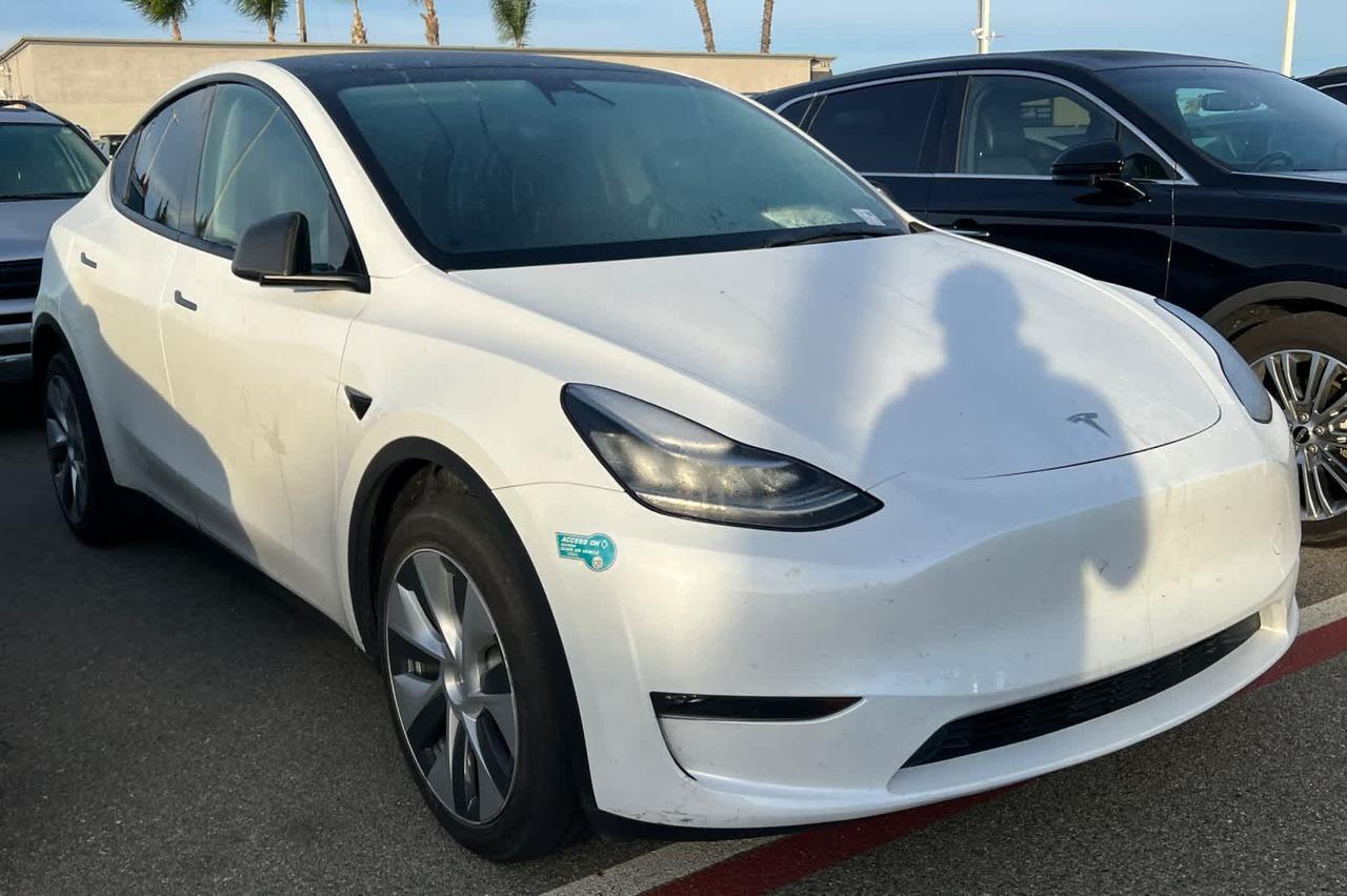 2023 Tesla Model Y Long Range