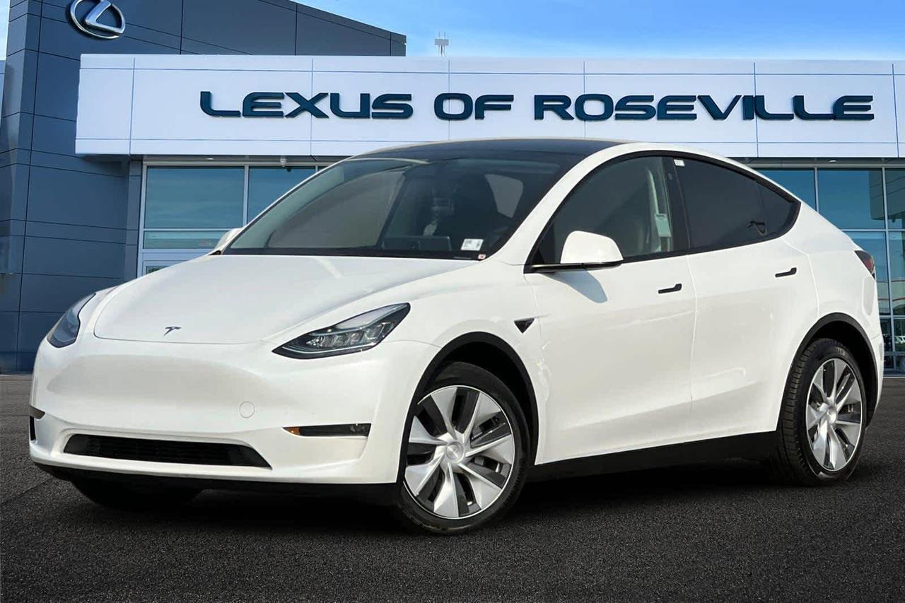 2023 Tesla Model Y Long Range