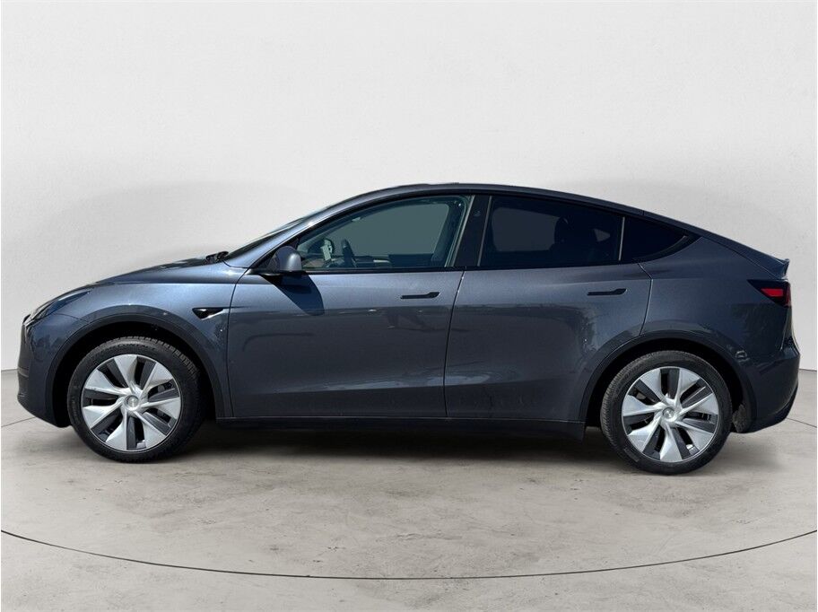 2023 Tesla Model Y Long Range Sport Utility 4D