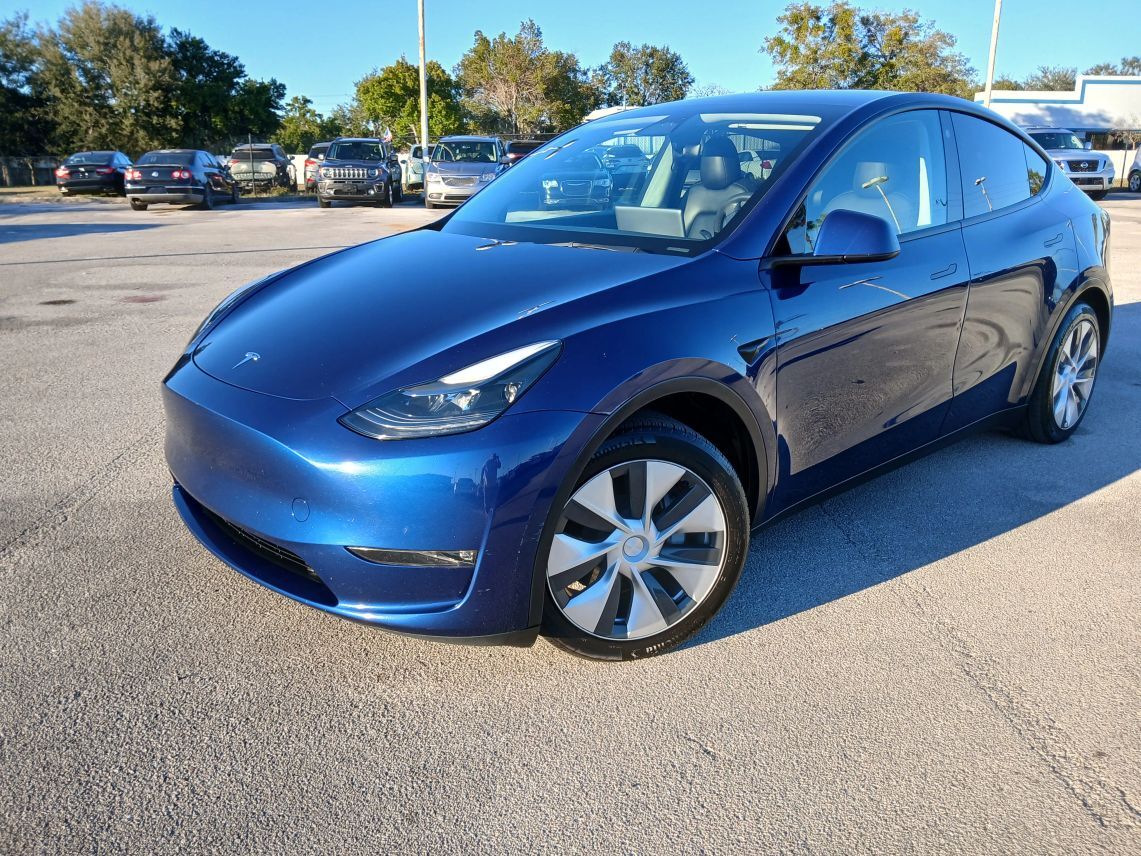 2023 Tesla Model Y Long Range Sport Utility 4D
