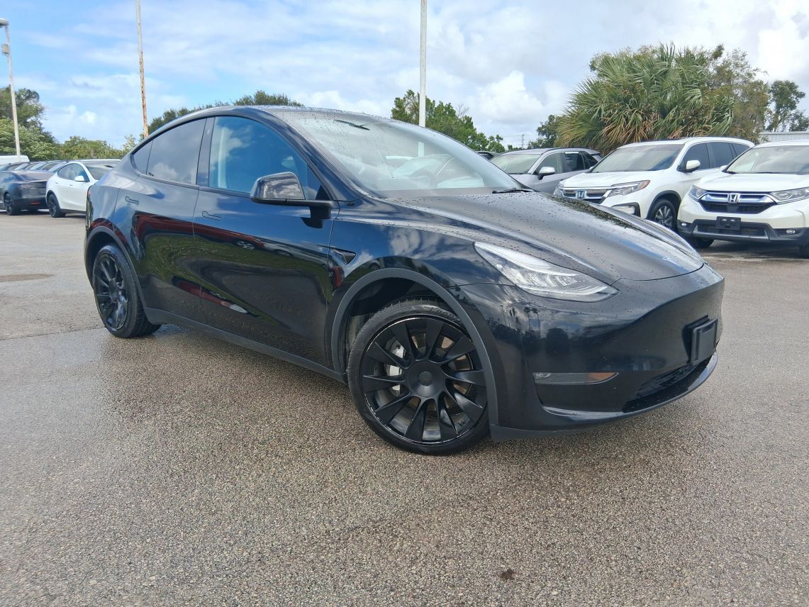 2023 Tesla Model Y Long Range Sport Utility 4D