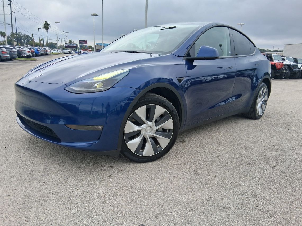 2023 Tesla Model Y Long Range Sport Utility 4D