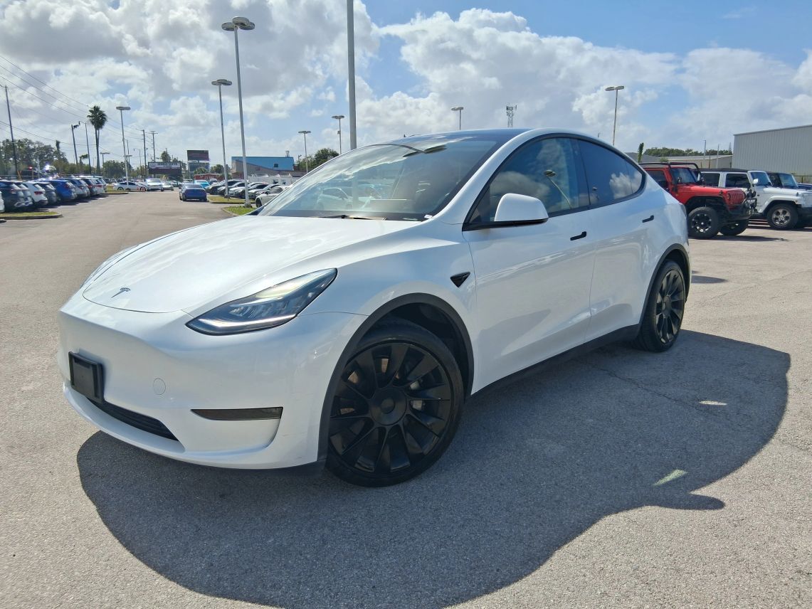2023 Tesla Model Y Long Range Sport Utility 4D