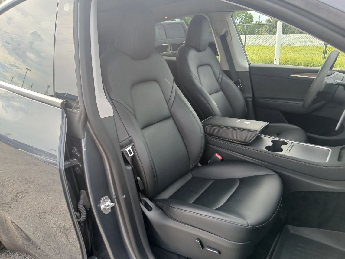 2023 Tesla Model Y Long Range photo 15