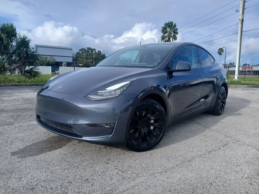 2023 Tesla Model Y Long Range Sport Utility 4D
