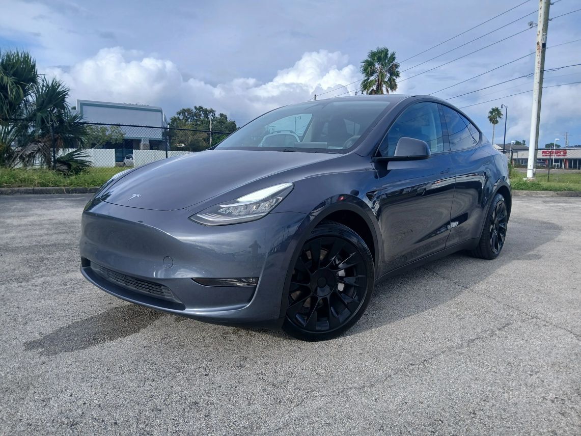 2023 Tesla Model Y Long Range Sport Utility 4D