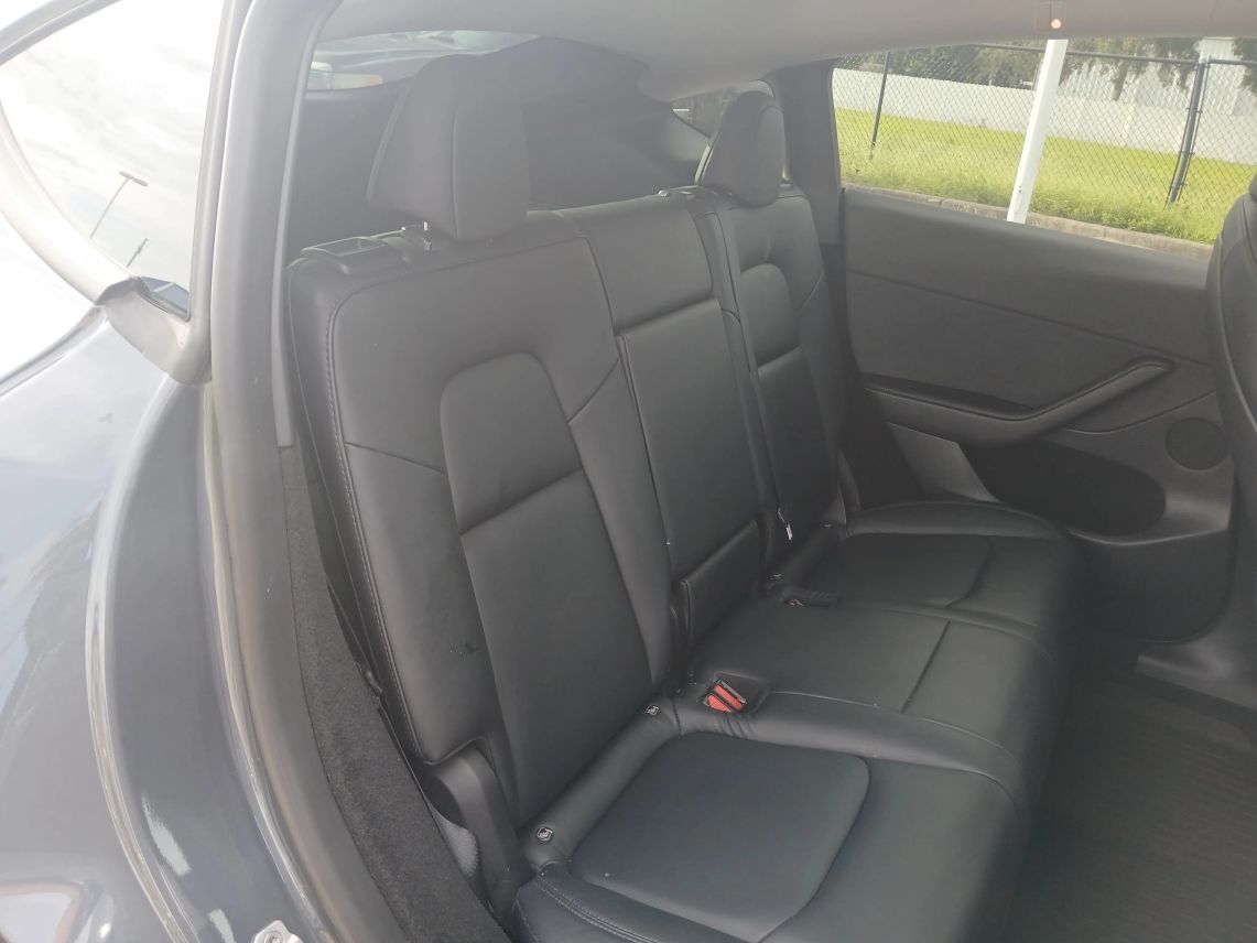 2023 Tesla Model Y Long Range photo 12