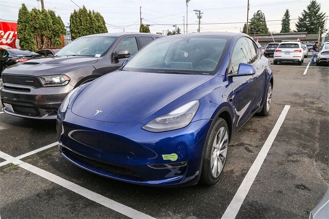2023 Tesla Model Y Long Range