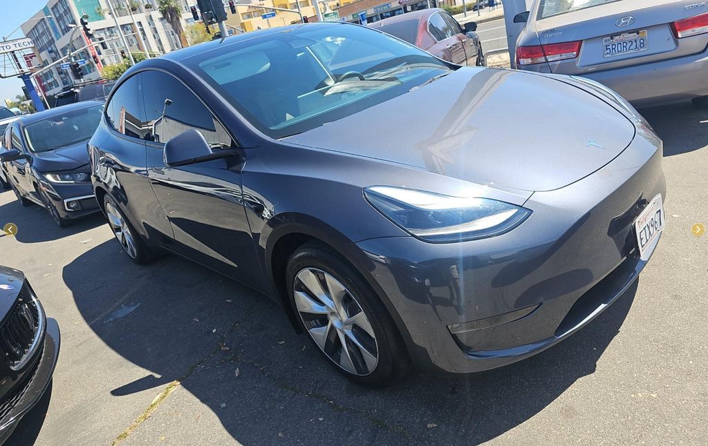 2023 Tesla Model Y Long Range