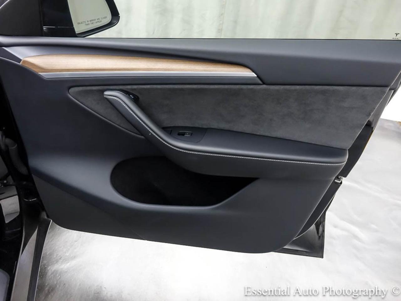 2023 Tesla Model Y Long Range Willowbrook IL