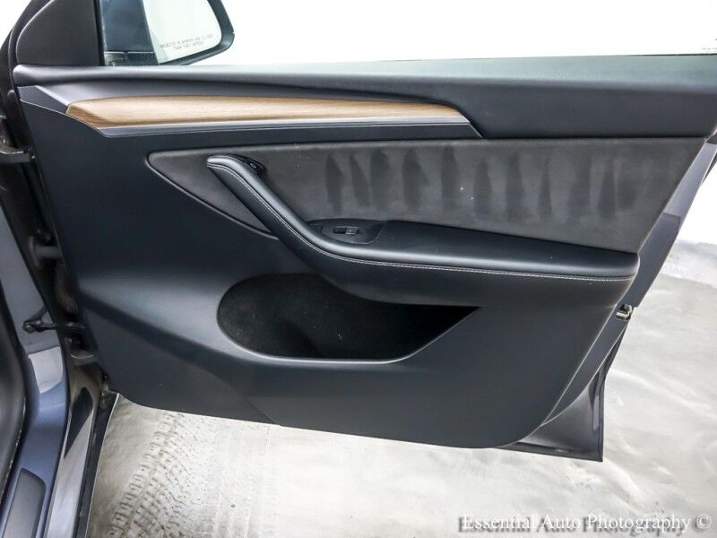 2023 Tesla Model Y Long Range Willowbrook IL