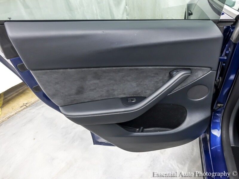 2023 Tesla Model Y Long Range Willowbrook IL