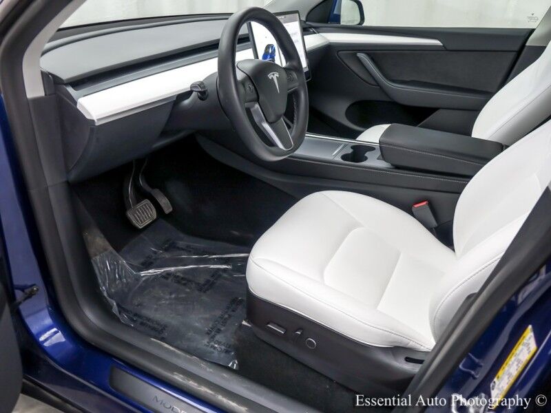 2023 Tesla Model Y Long Range Willowbrook IL