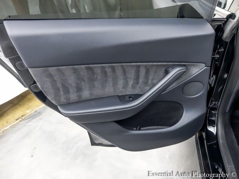 2023 Tesla Model Y Long Range Willowbrook IL