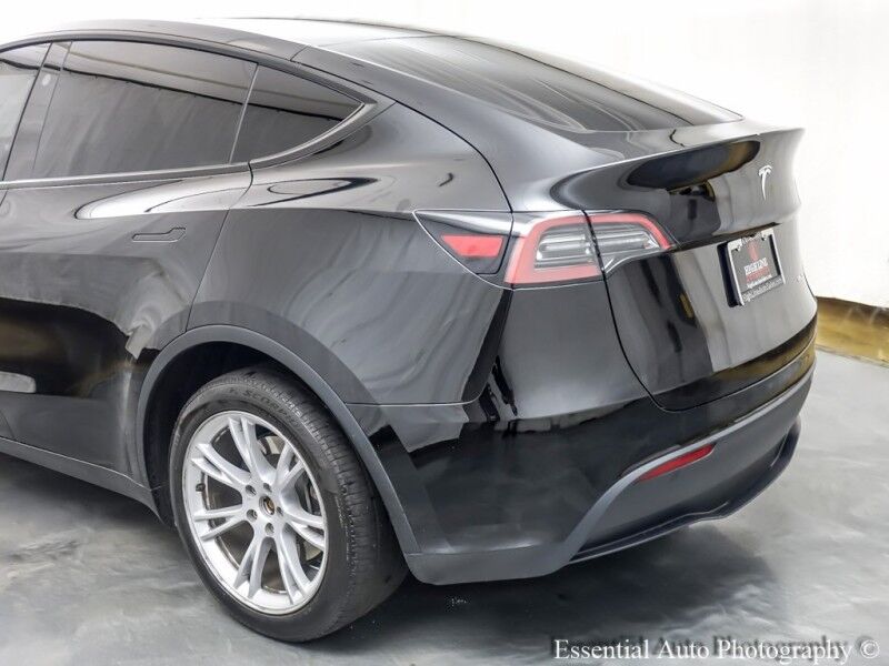 2023 Tesla Model Y Long Range Willowbrook IL