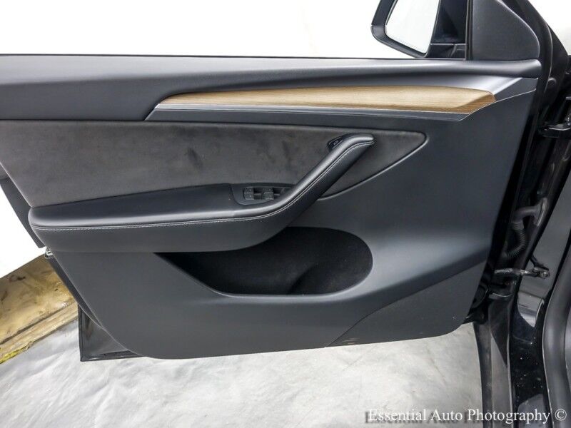 2023 Tesla Model Y Long Range Willowbrook IL