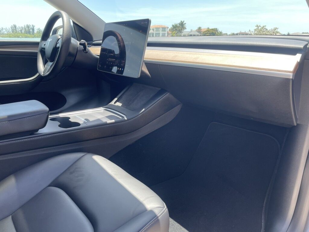 2023 Tesla Model Y MODEL Y~LONG RANGE~LOW MILES~1 OWNER~CLEAN CARFAX~ONLINE FINANCE AND SHIPPING AVAILABLE!!!!! Sarasota FL