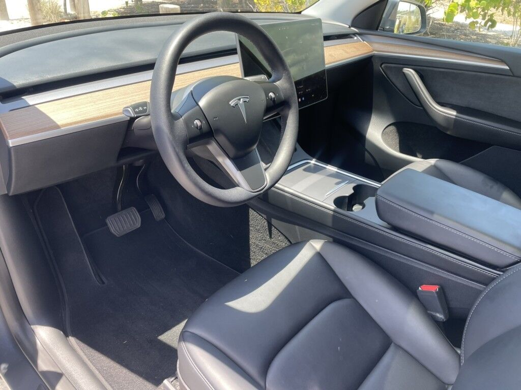 2023 Tesla Model Y MODEL Y~LONG RANGE~LOW MILES~1 OWNER~CLEAN CARFAX~ONLINE FINANCE AND SHIPPING AVAILABLE!!!!! Sarasota FL