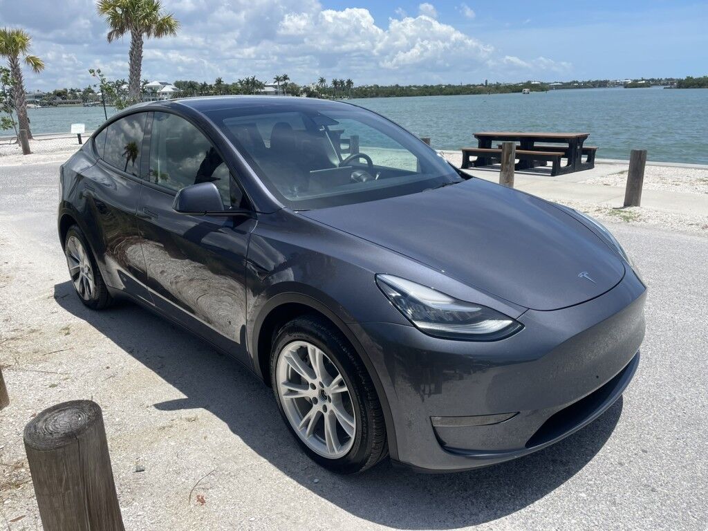 2023 Tesla Model Y MODEL Y~LONG RANGE~LOW MILES~1 OWNER~CLEAN CARFAX~ONLINE FINANCE AND SHIPPING AVAILABLE!!!!! Sarasota FL