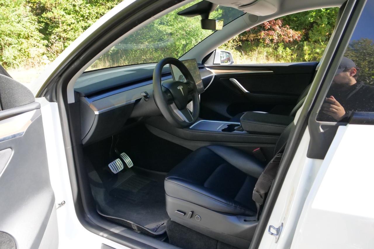 2023 Tesla Model Y Performance AWD / Heated Seats / Pano Sunroof High Point NC