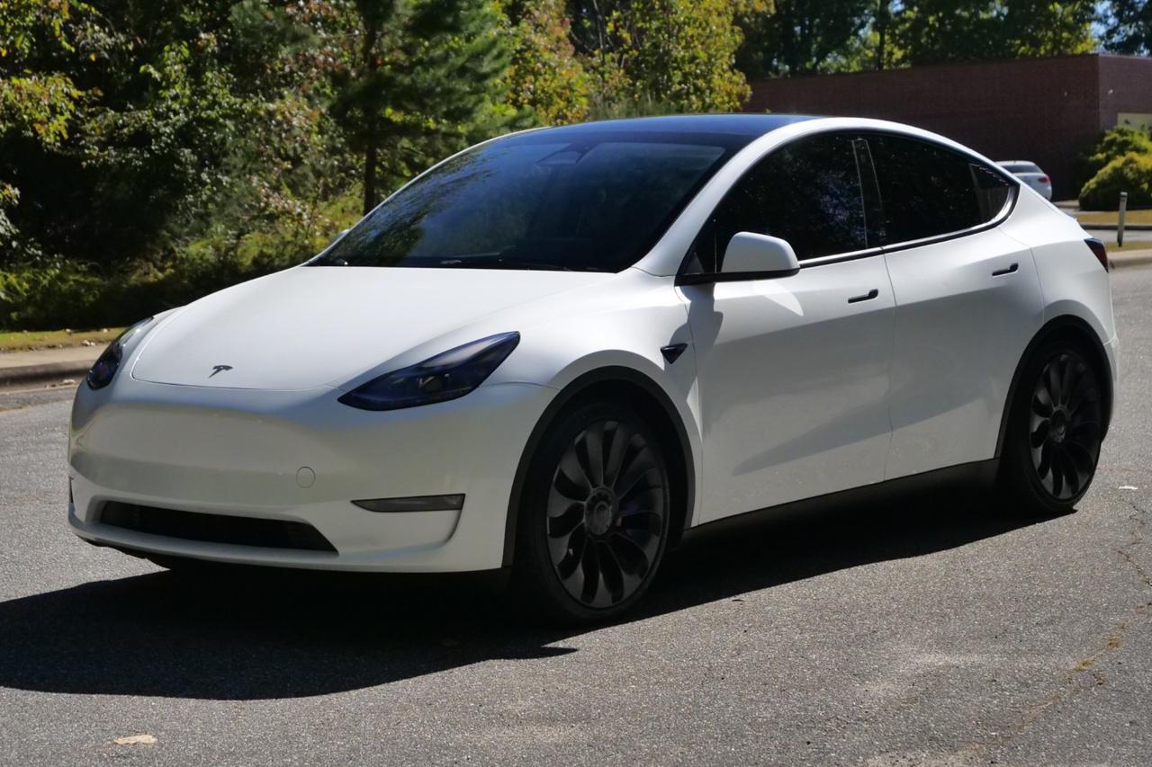 2023 Tesla Model Y Performance AWD / Heated Seats / Pano Sunroof High Point NC