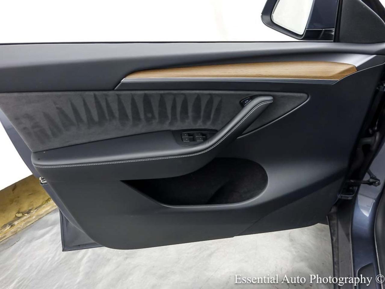 2023 Tesla Model Y Performance HW4 Willowbrook IL