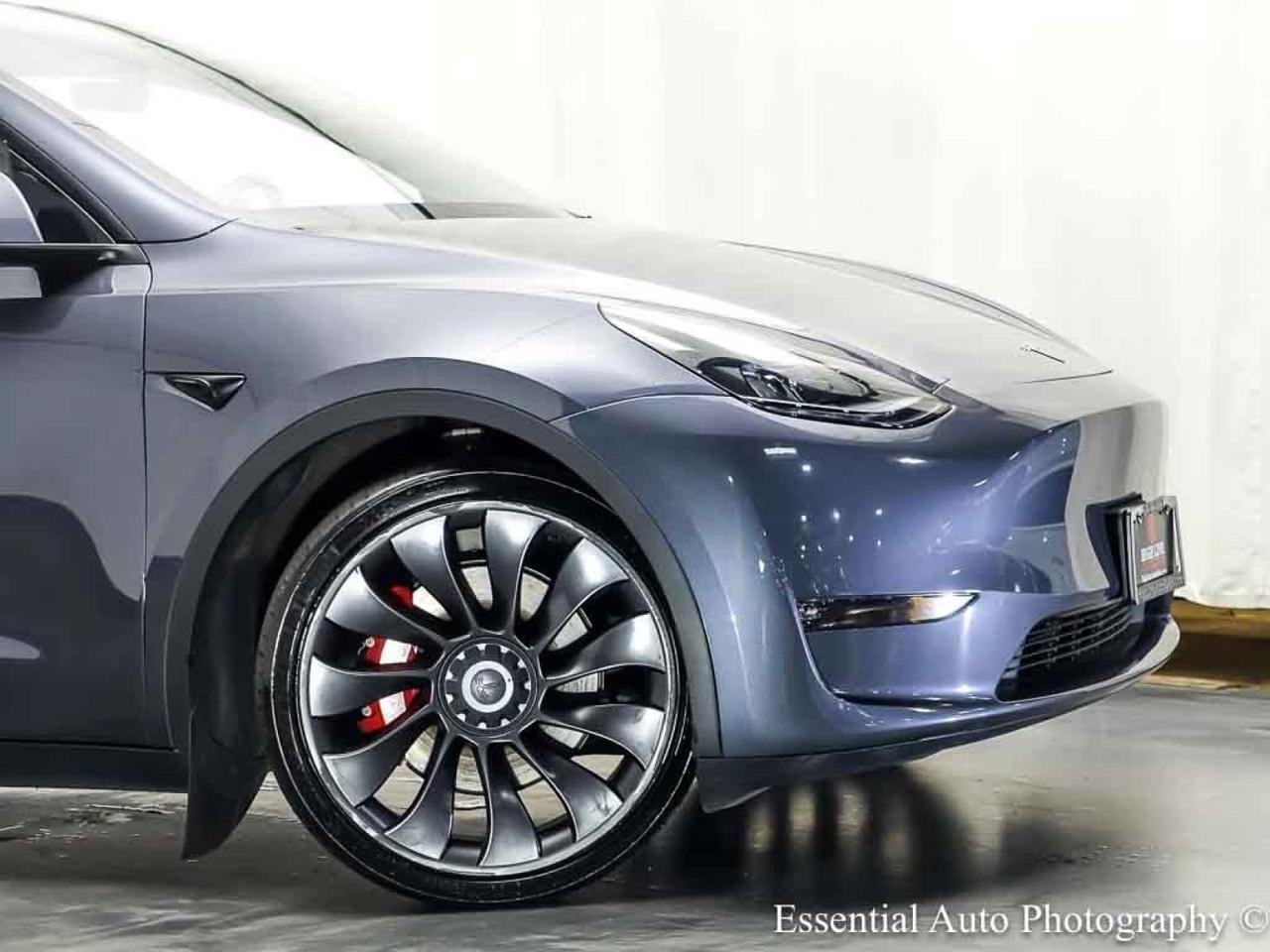 2023 Tesla Model Y Performance HW4 Willowbrook IL