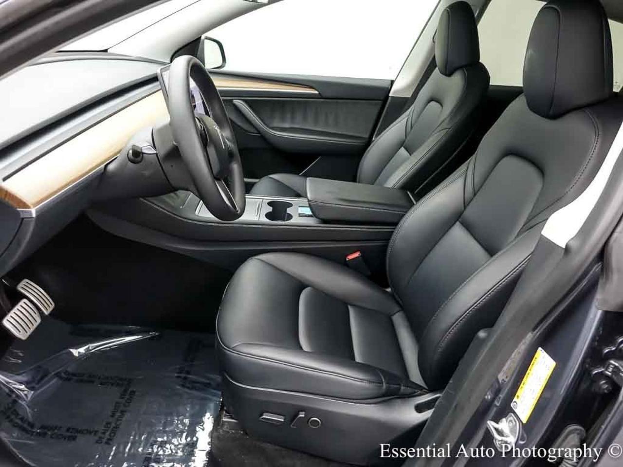 2023 Tesla Model Y Performance HW4 Willowbrook IL