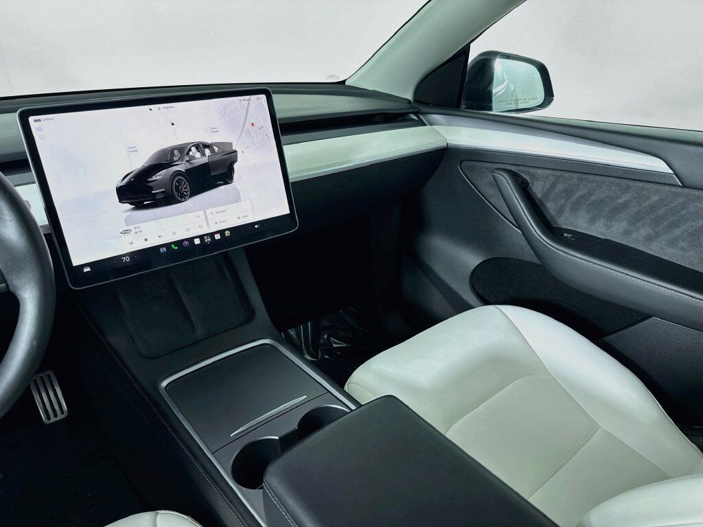 2023 Tesla Model Y Performance HW4 Willowbrook IL