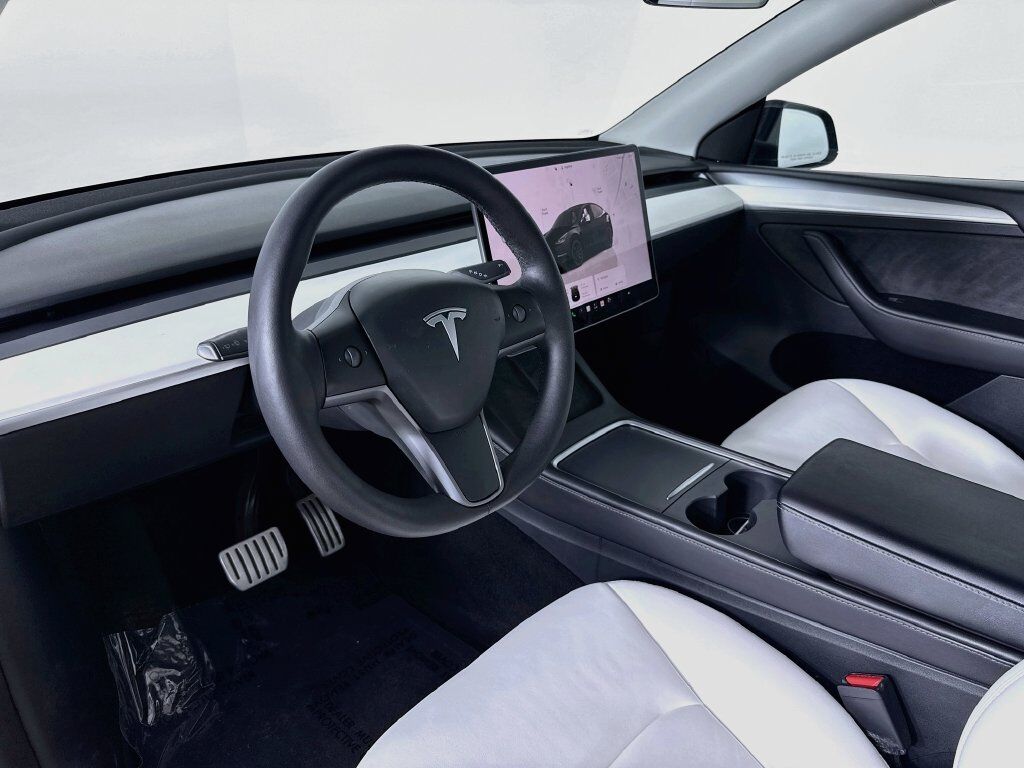 2023 Tesla Model Y Performance HW4 Willowbrook IL