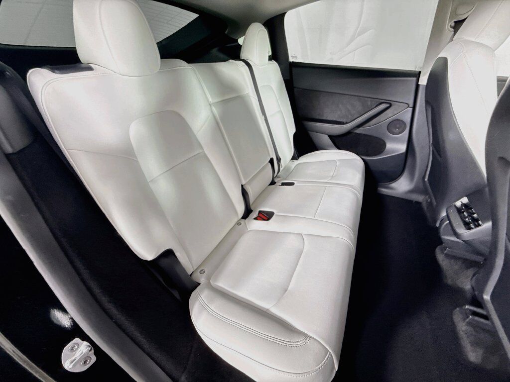 2023 Tesla Model Y Performance HW4 Willowbrook IL