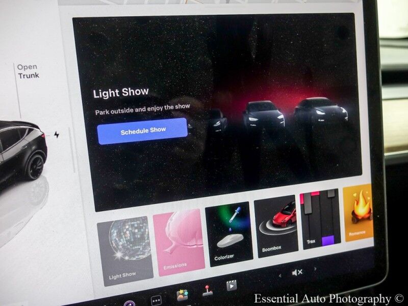 2023 Tesla Model Y Performance PRICE INCLUDES $4000 IRS TAX CREDIT!! YOU MUST QUALIFY!! Willowbrook IL