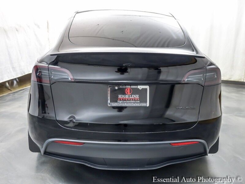 2023 Tesla Model Y Performance PRICE INCLUDES $4000 IRS TAX CREDIT!! YOU MUST QUALIFY!! Willowbrook IL