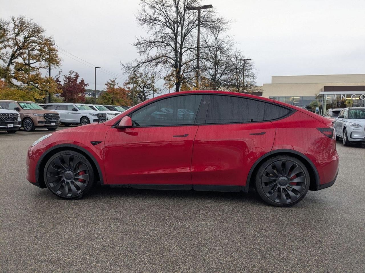 2023 Tesla Model Y Performance