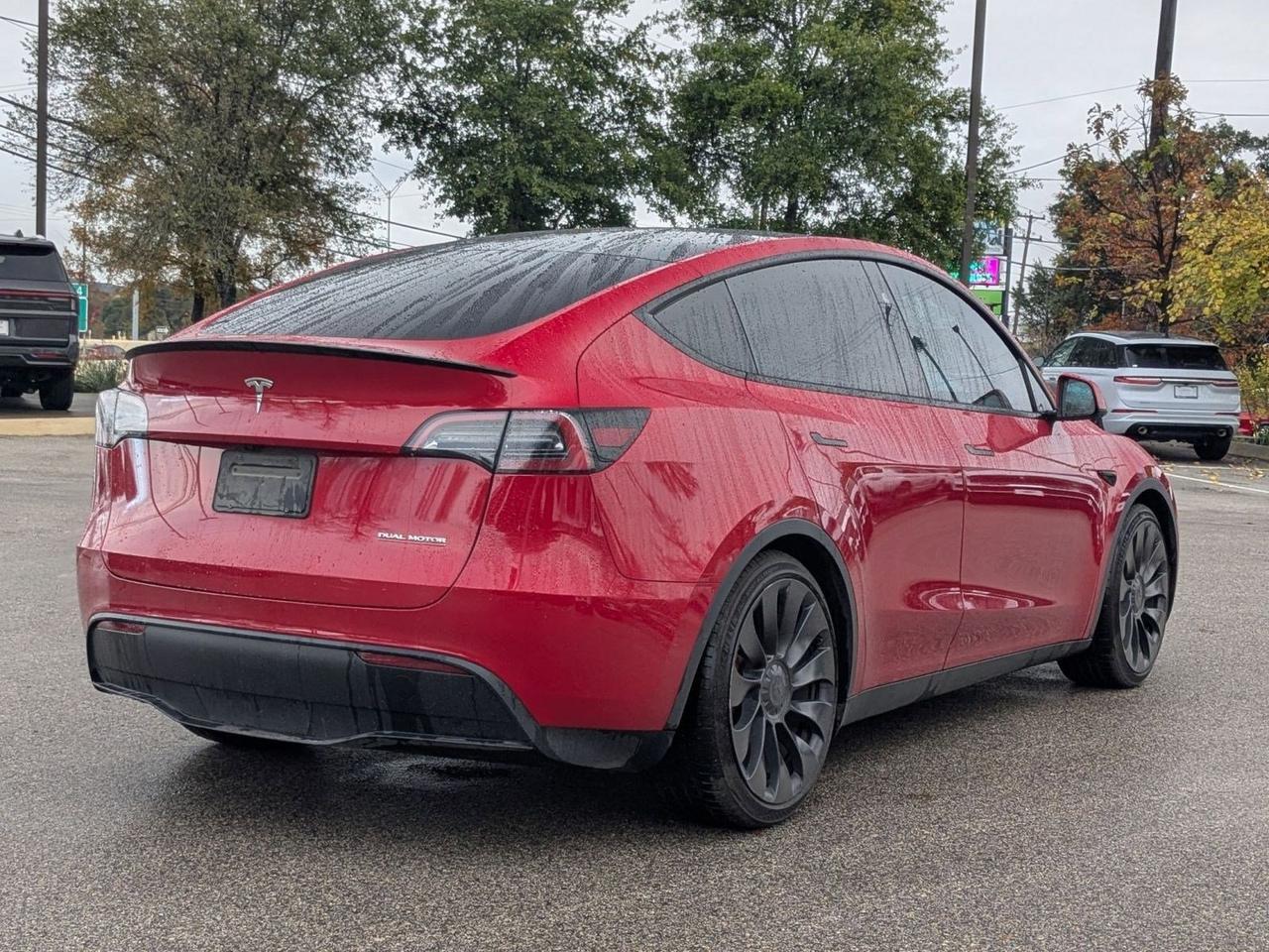 2023 Tesla Model Y Performance