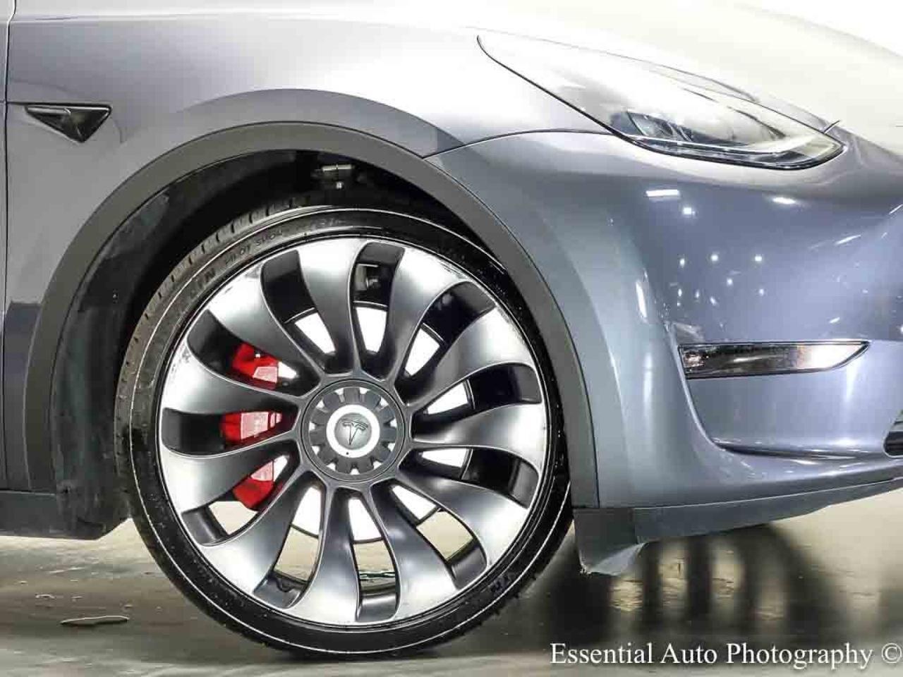 2023 Tesla Model Y Performance