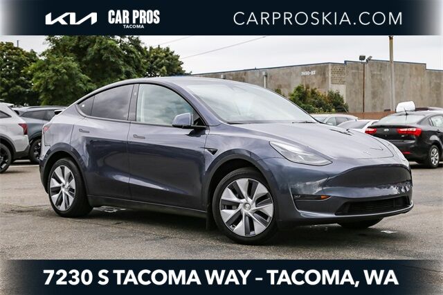 Used 2023 Tesla Model Y Base with VIN 7SAYGDED1PF959746 for sale in Kansas City