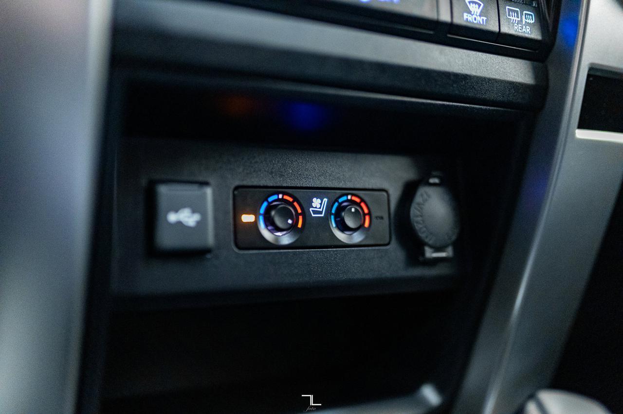 2023 Toyota 4Runner 4x4 Limited Leather Roof Nav BCam Red Deer AB