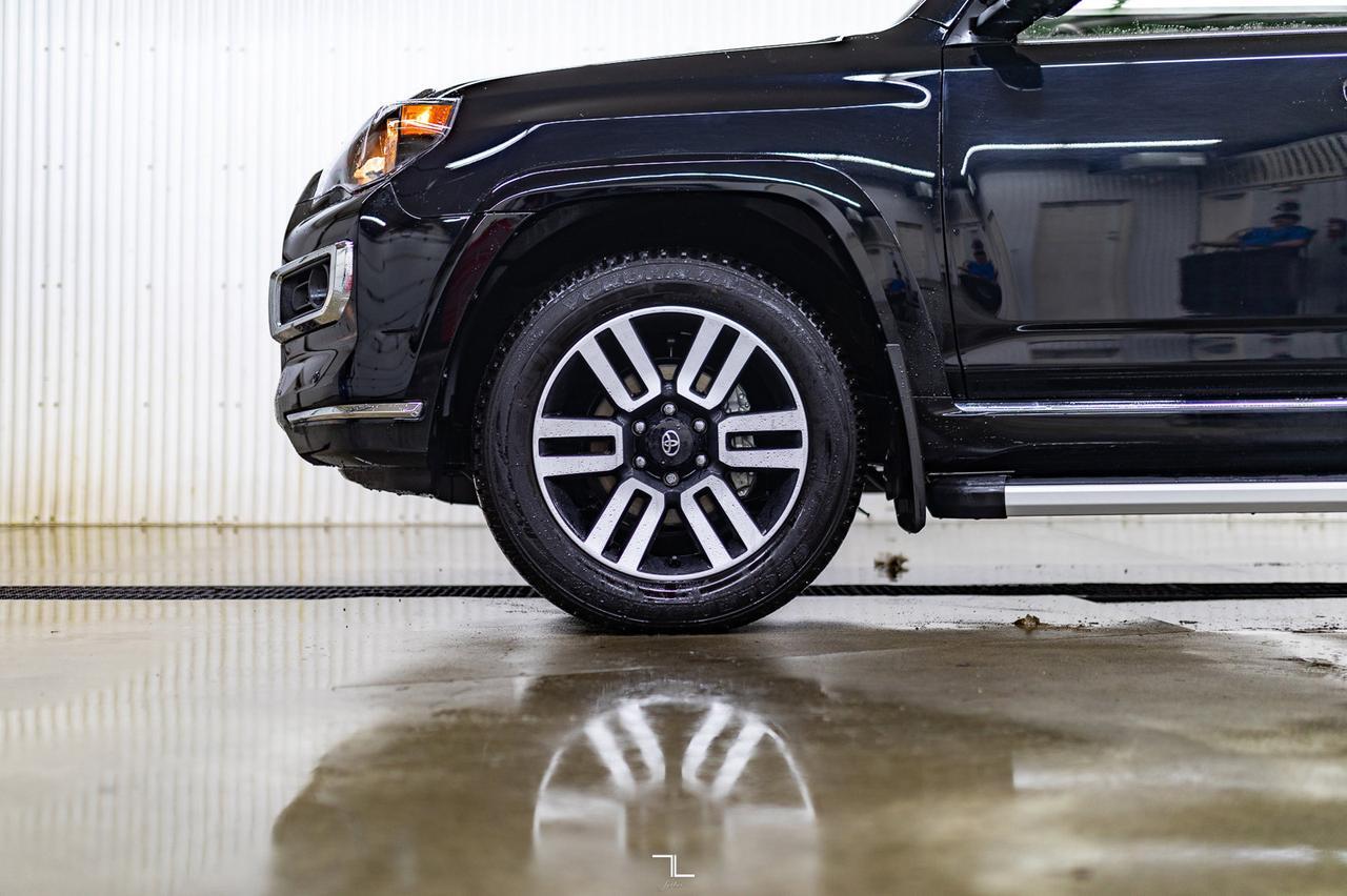 2023 Toyota 4Runner 4x4 Limited Leather Roof Nav BCam Red Deer AB